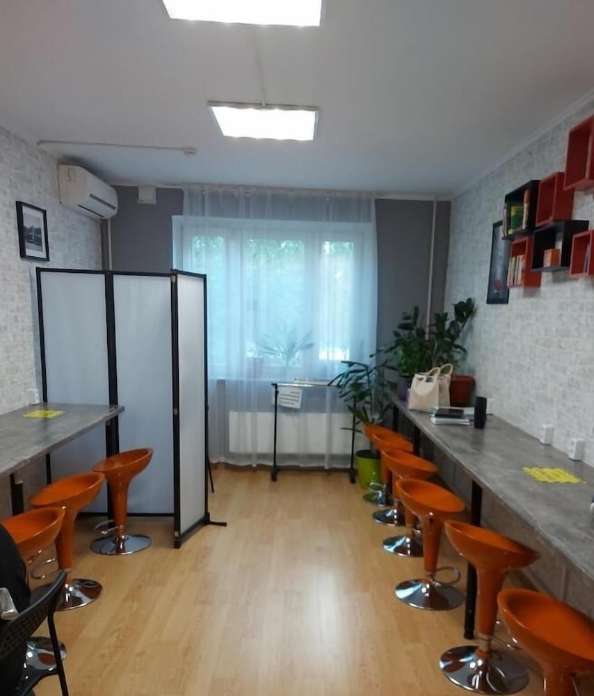 Christal - Hostel