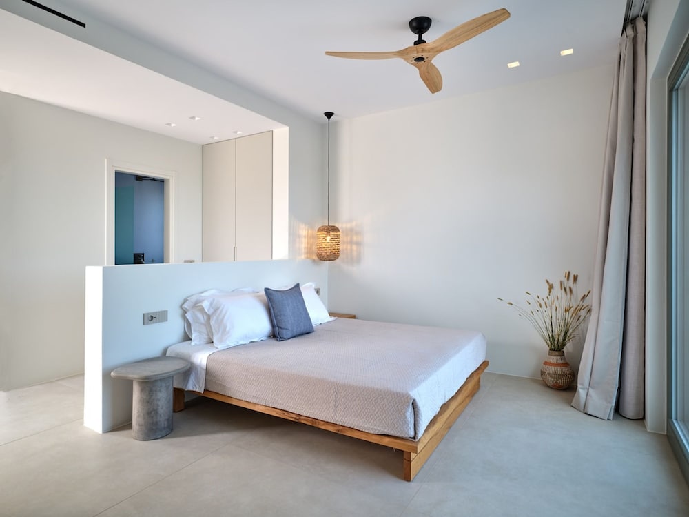 Luxury Villa Serenely