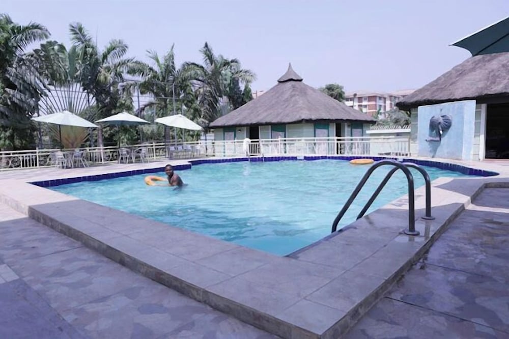 Hemas Hotel and Apartment