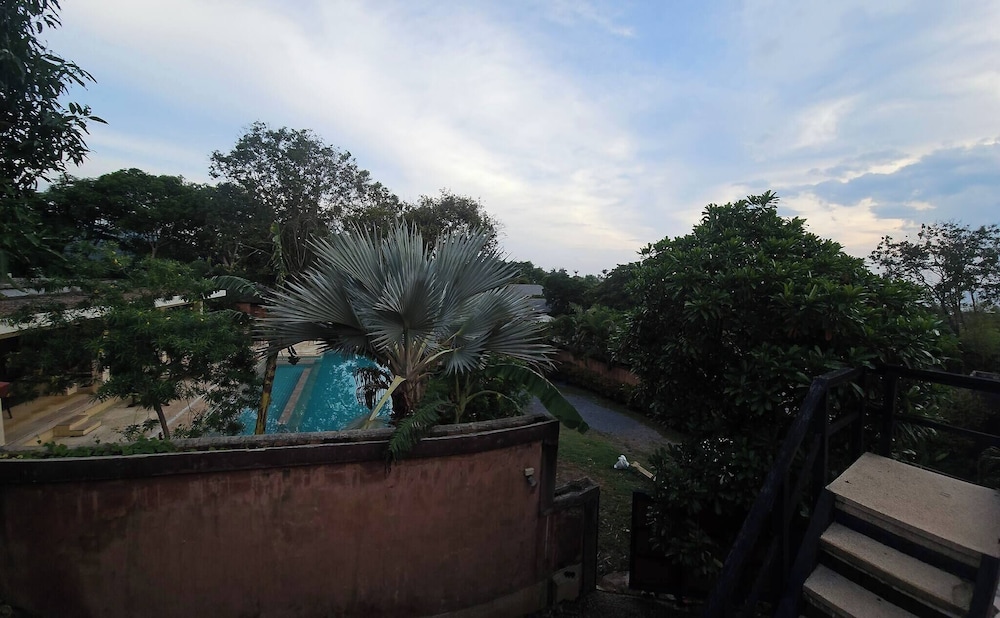 Three Bedroom Balinese Villa - a Shared Pool