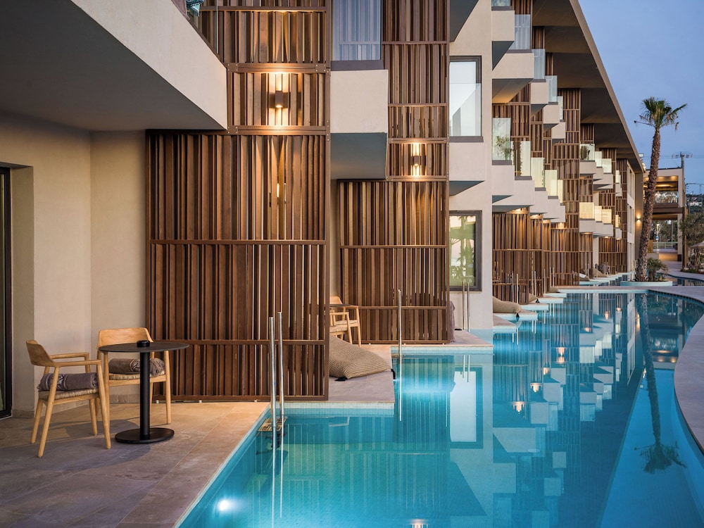 Nalu Resort & Spa