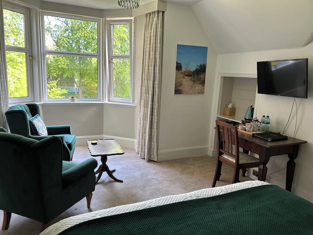 Glen Lyon Lodge Bed & Breakfast