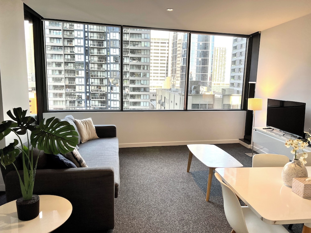 ReadySet Apartments at Upper West Side