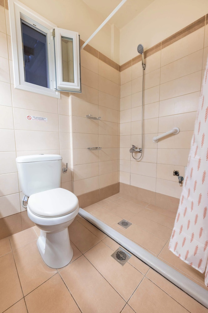Seaside Nest in Kourouta Steps From the Beach