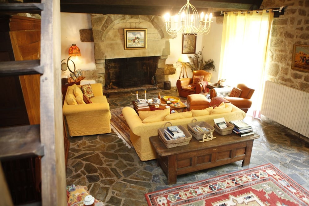 Le Manoir Du Poul Coeur de Bretagne B&B view 5