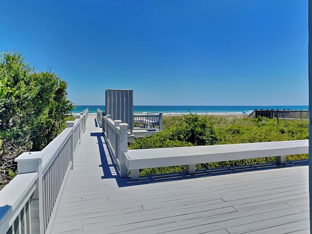 A Beach Pearle by Topsail Realty