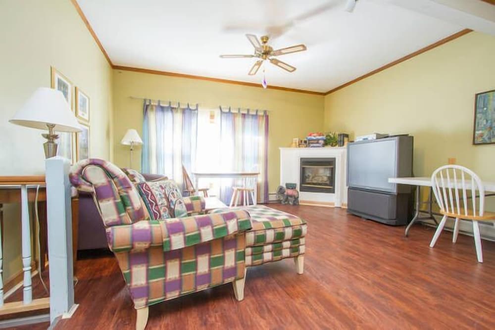 Plymouth Vacations - Salt Ash Inn - Property Image 75