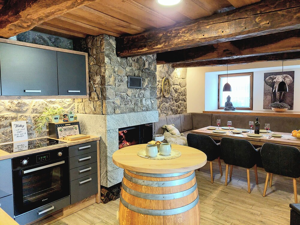 Vineyard cottage Lan na Hribu view 4