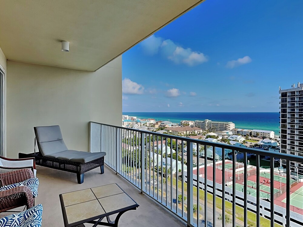 Ariel Dunes by Southern Vacation Rentals