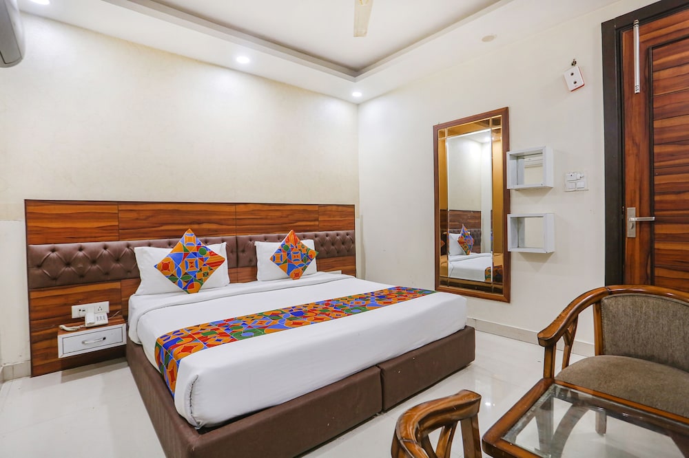 Fabhotel Gold Inn