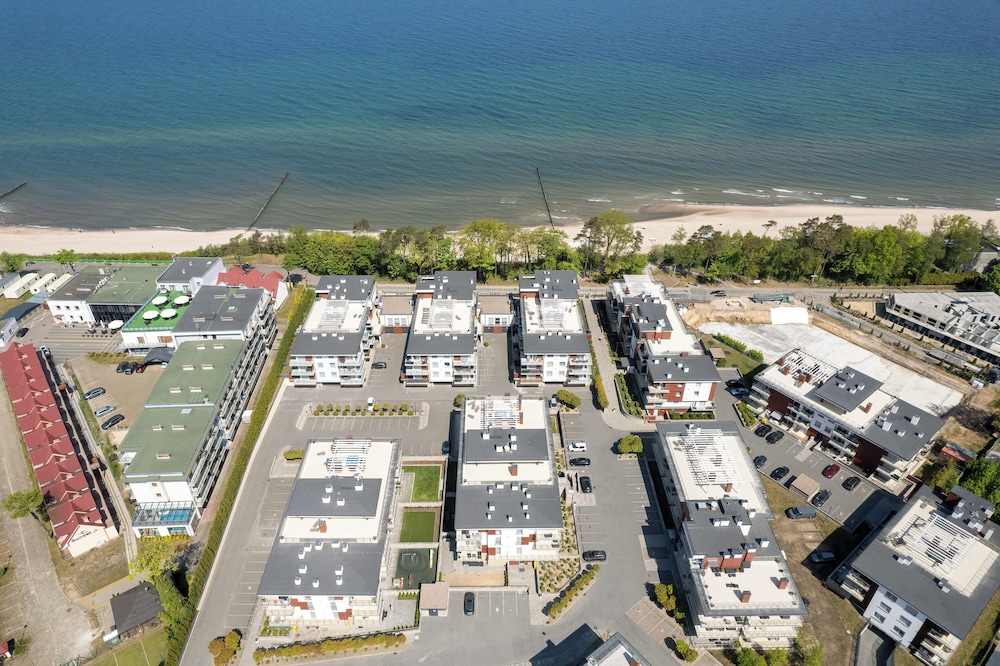 Klifowa Resort Rewal by Renters Prestige
