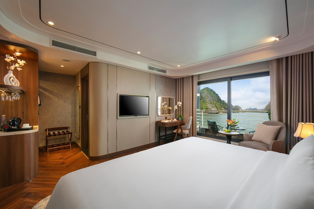 Calista Luxury Cruise
