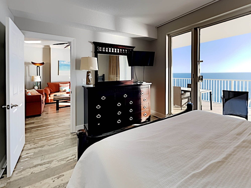 Ocean Reef by Resort Collection