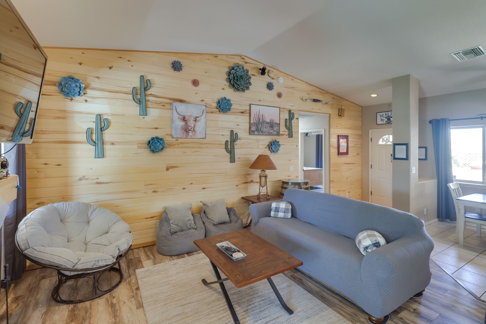 Lovely Bullhead City Retreat w/ Patio & Grill!