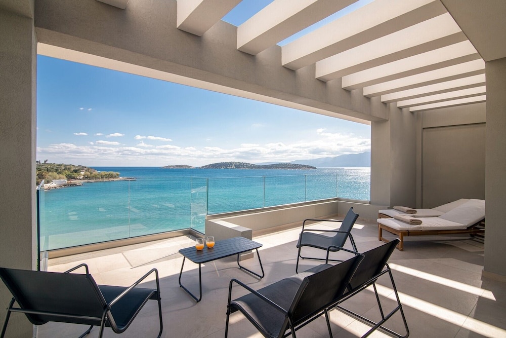 Altius Blue Apartments
