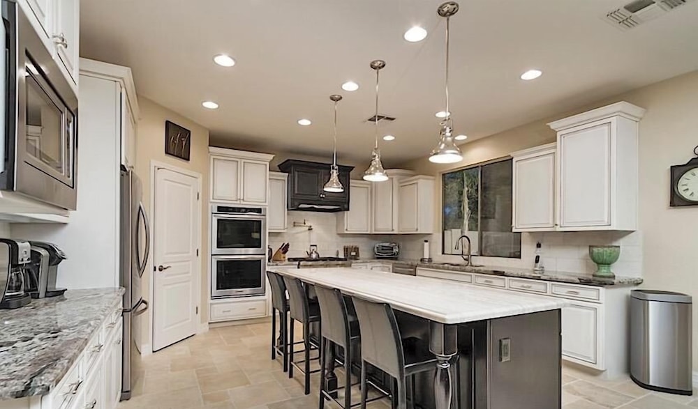 Dynamite By Signature Vacation Rentals