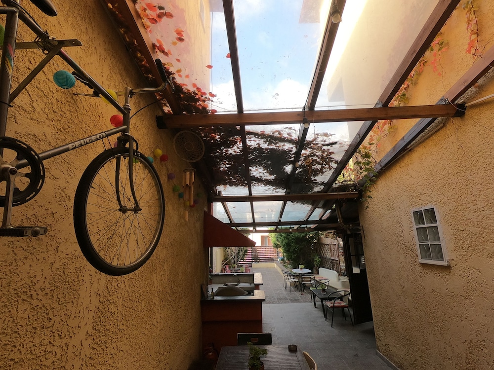 Arabas - Hostel