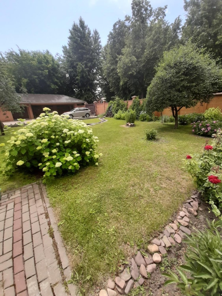 Guesthouse on Kyzyl-armeyskaya