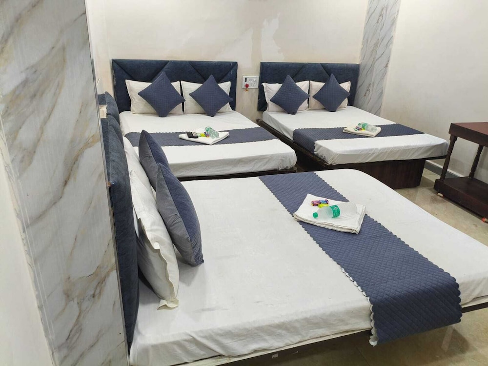 Shri Radha hotels