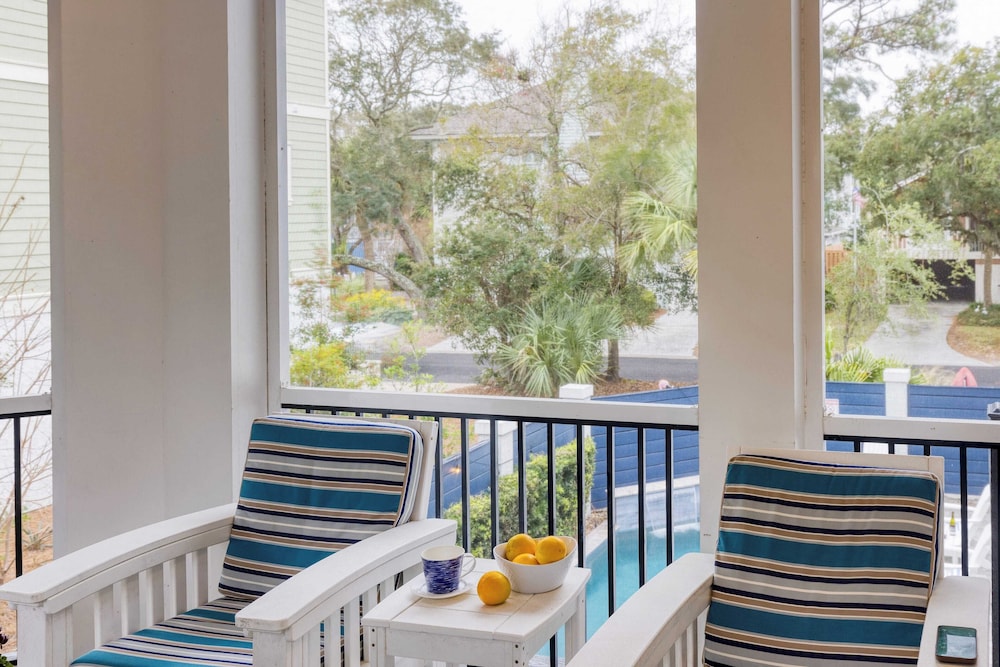 Pink Plume Coastal Escape Near Beach, Private Pool, Grill, & Luxe Interiors
