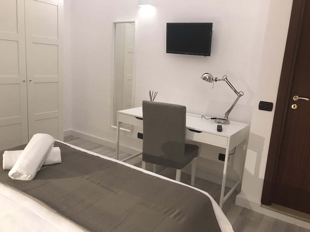 Modica Vacations - Casa Albergo Portale Pirrera - Property Image 10