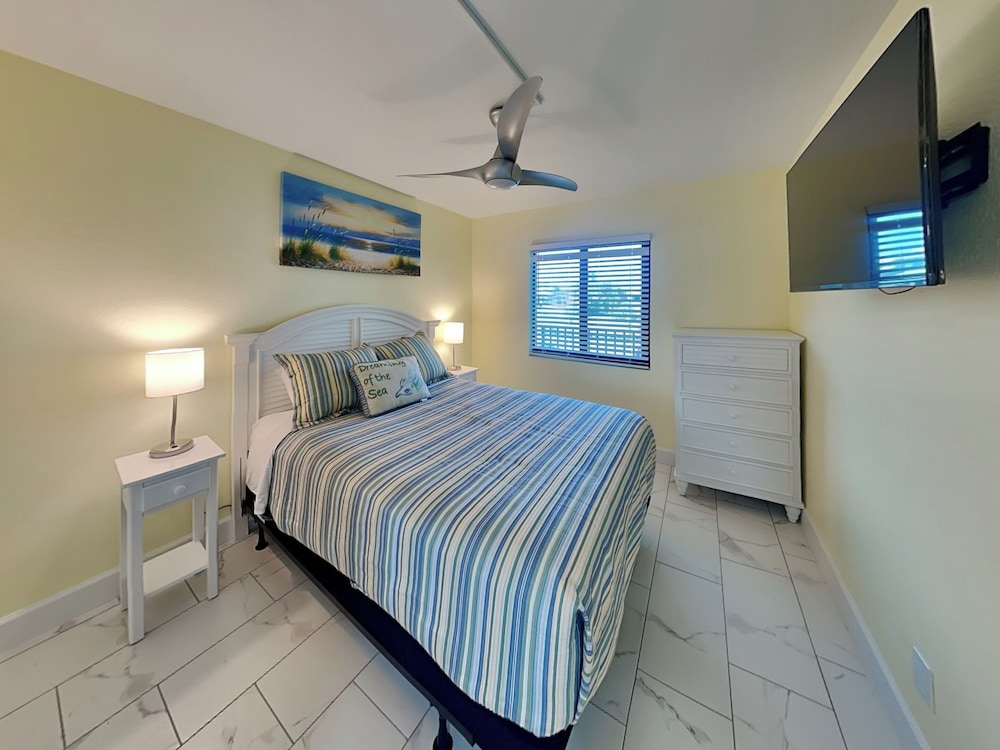 Seaside 1 by Distinctive Beach Rentals