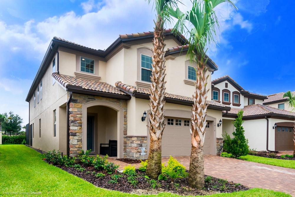 6 BD 5 BH House Game Room Pool Spa - Image 1