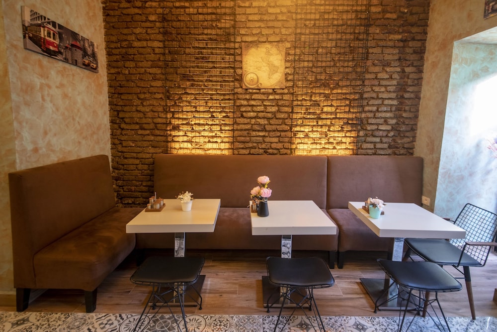 Royal Taksim Süitleri - Image 11