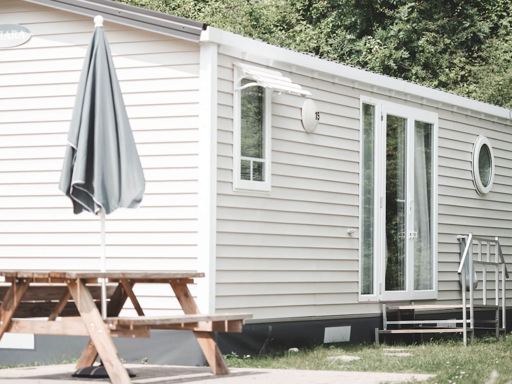 Chalet in Olloy-sur-viroin With Patio