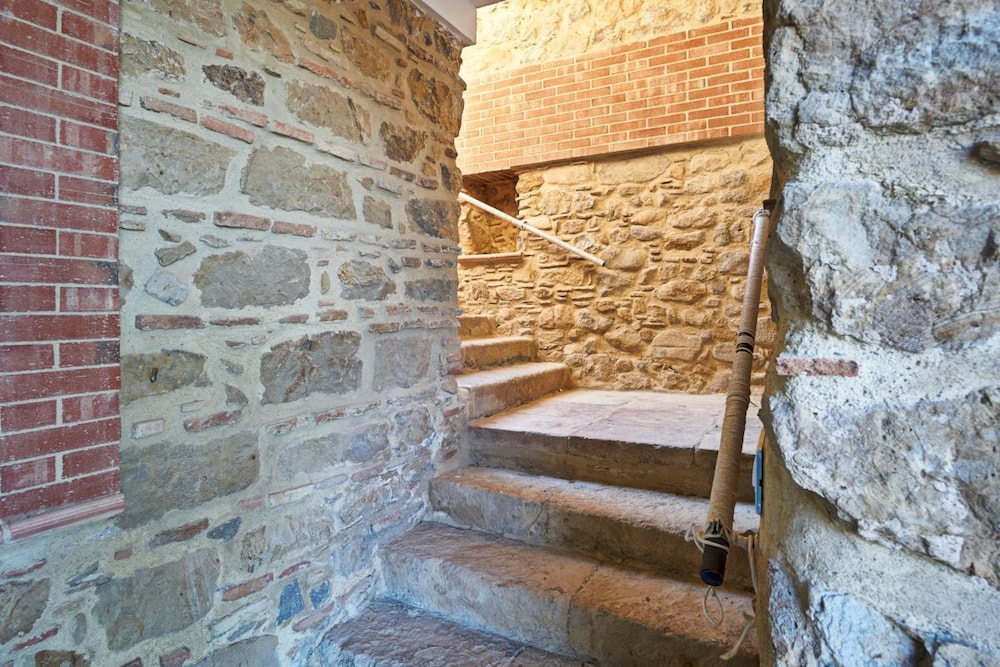 Photo 57