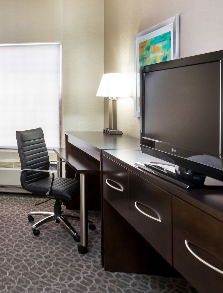 Holiday Inn Express Hotel Suites Mt. Holly, an IHG Hotel - Property Image 44