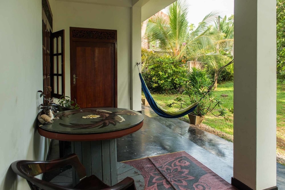 Jungleside House