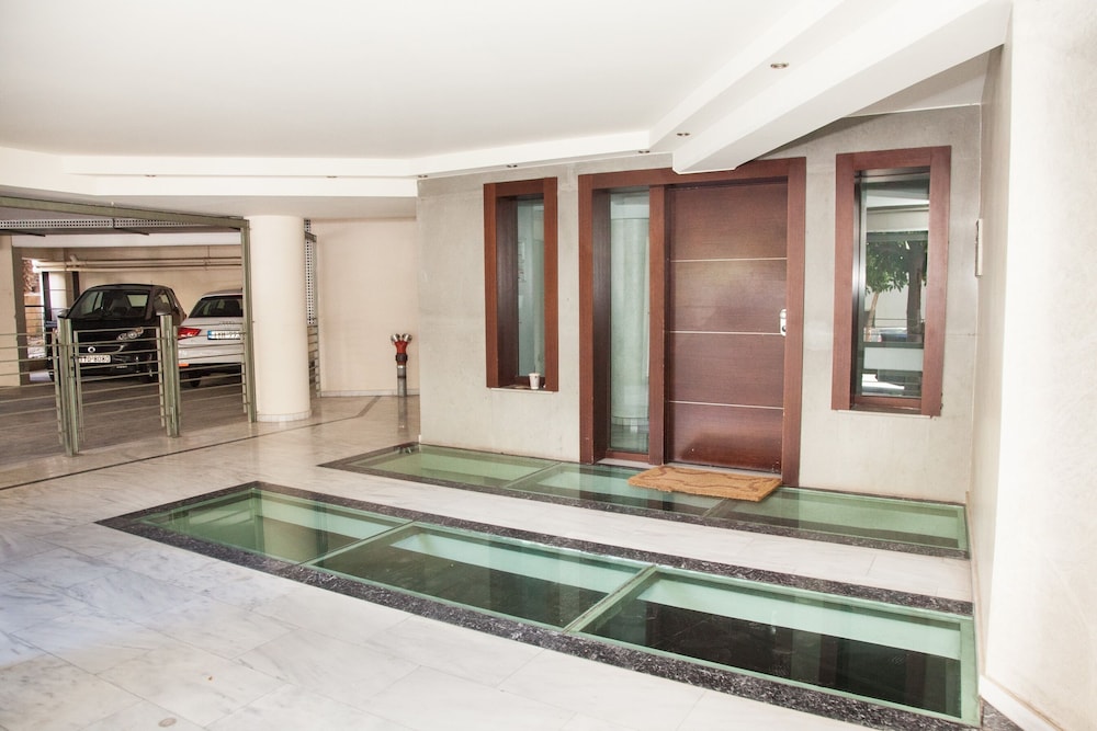 Great apt with amazing view in Koukaki