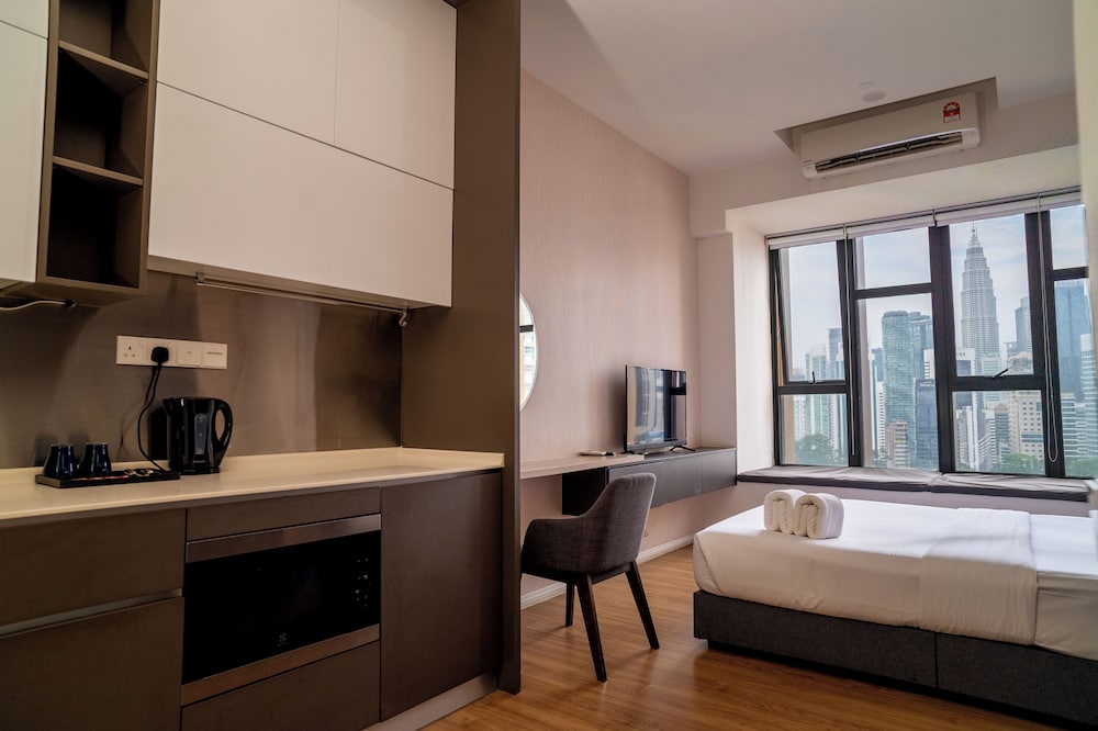 Ceylonz Suites KLCC by Mana-Mana
