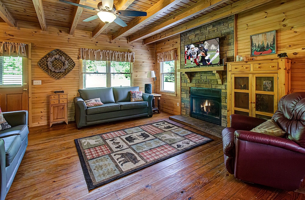 Mountain Creek #3584 by Aunt Bug's Cabin Rentals