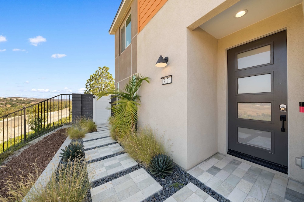 @ Marbella Lane - Curated 5BR in Upscale RMV Haven
