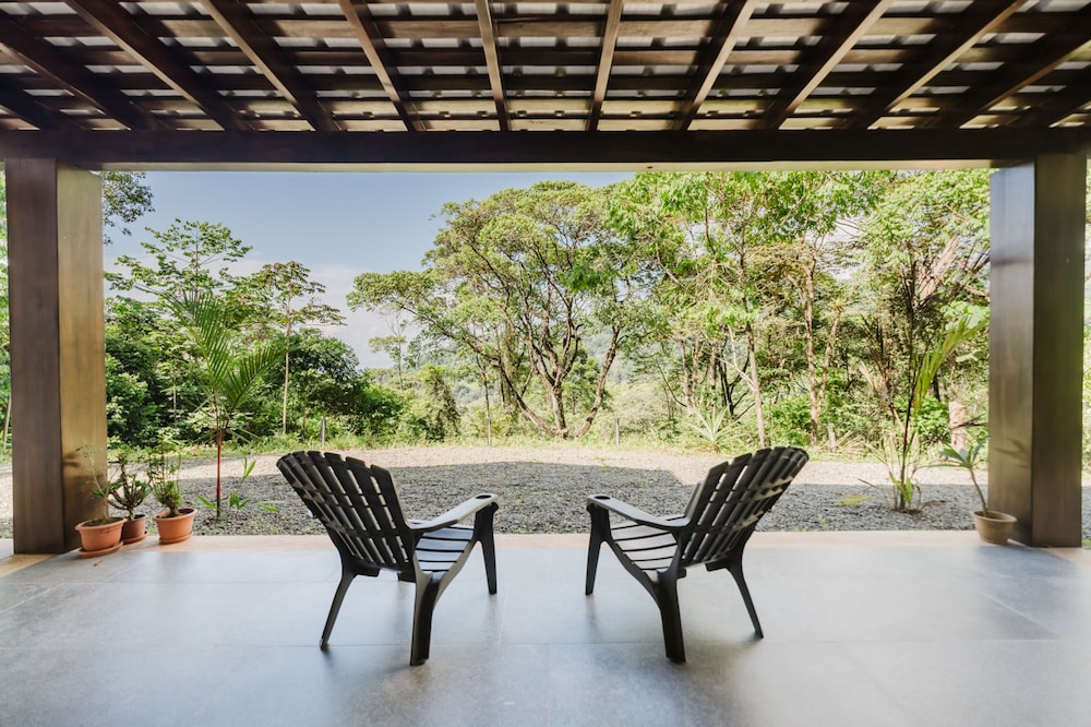 Casa Cali Beautiful Rainforest Hideaway
