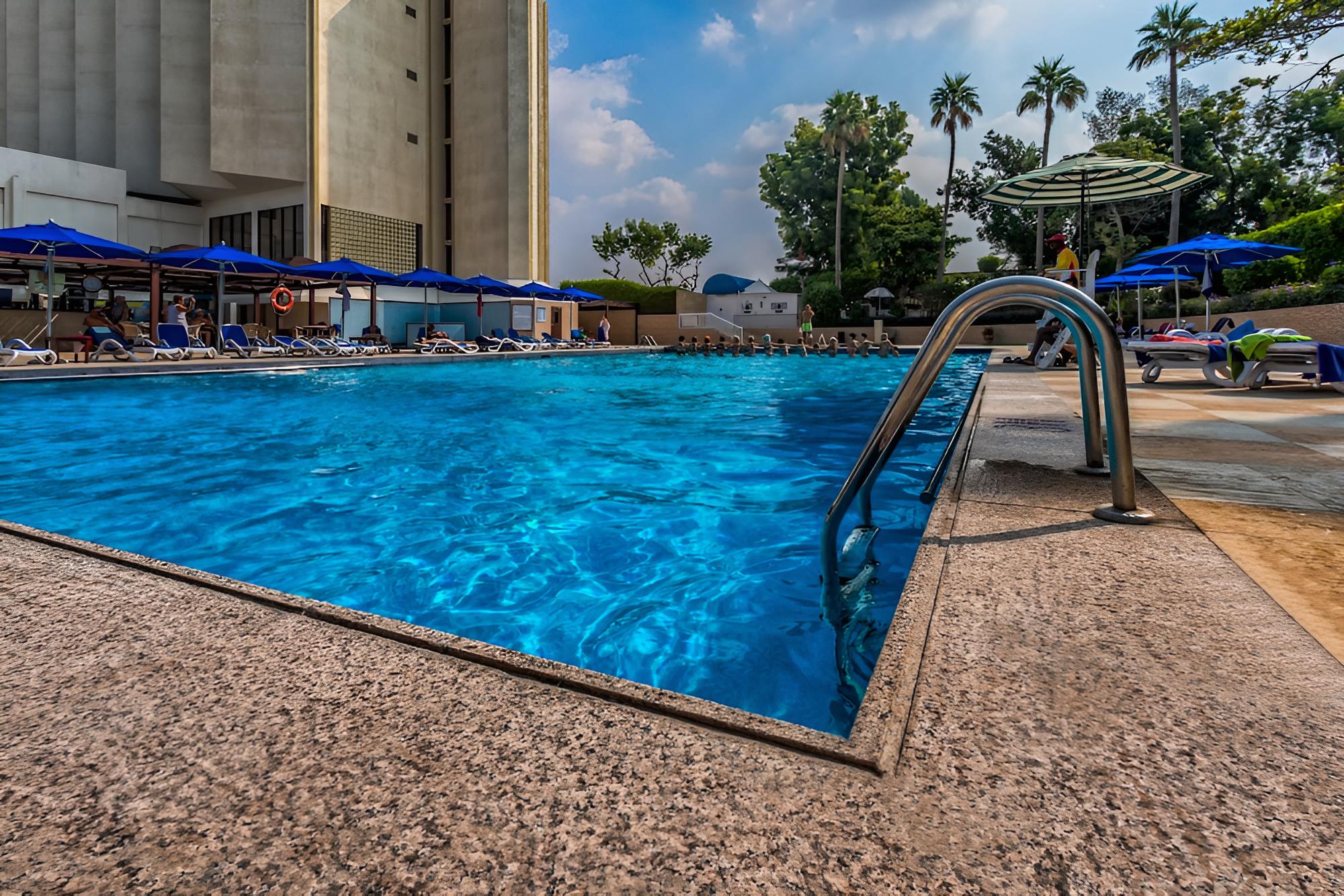 BM Beach Hotel