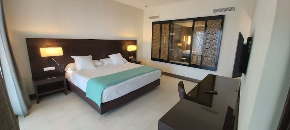 Hotel Concorde Green Park Palace