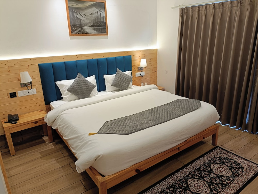 Heryk Hillview Hotel