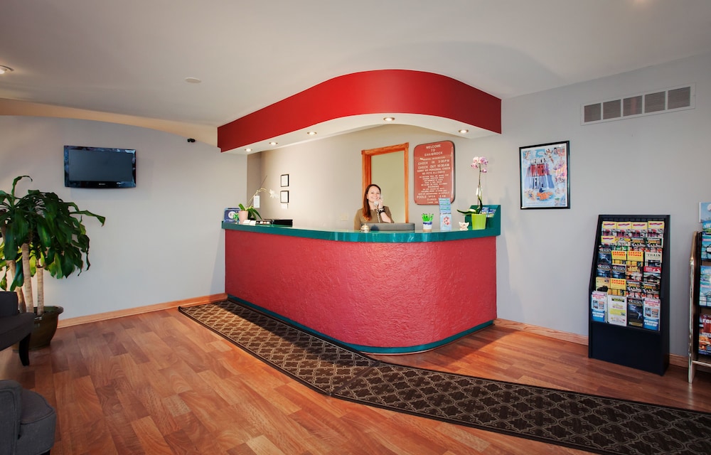 Shamrock Motel