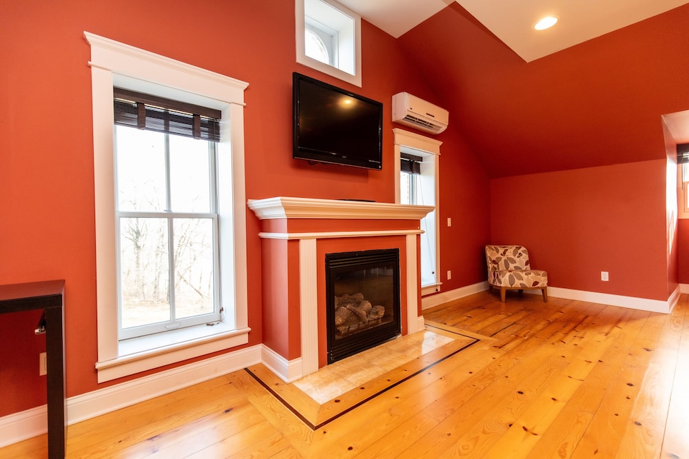 Furness Mansion - Property Image 15