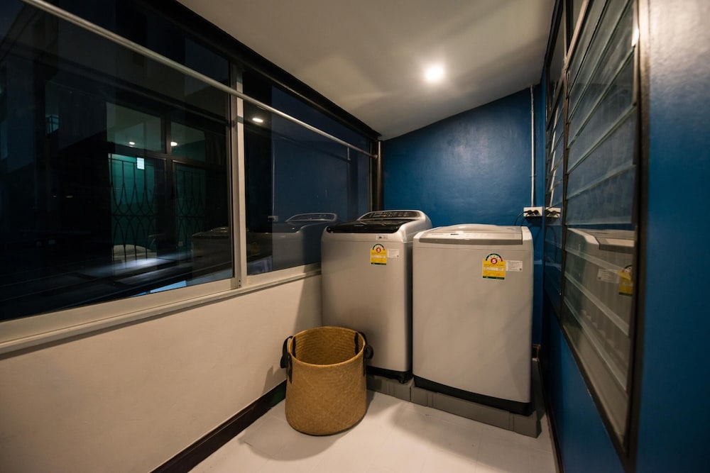 4Share Hostel - Adults Only