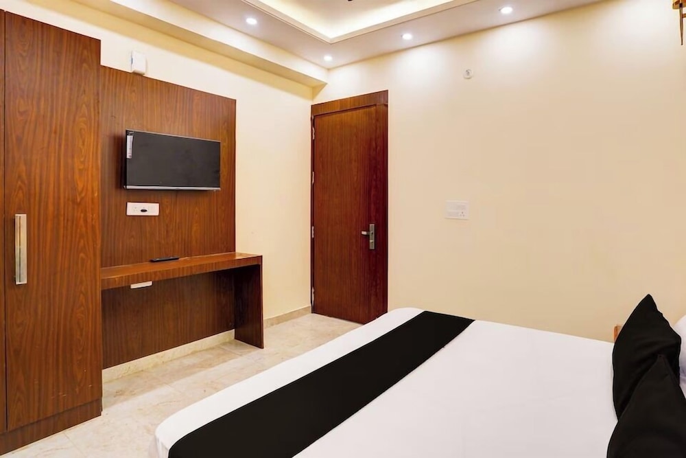 Hotel Radha Vrinda