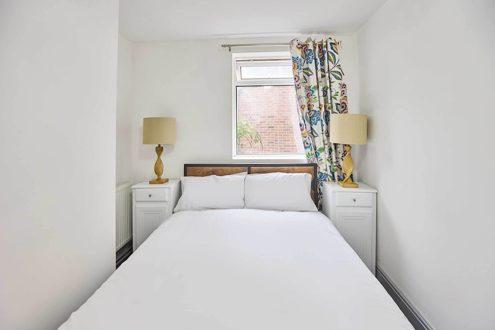 Host Stay Emporium Apartment A