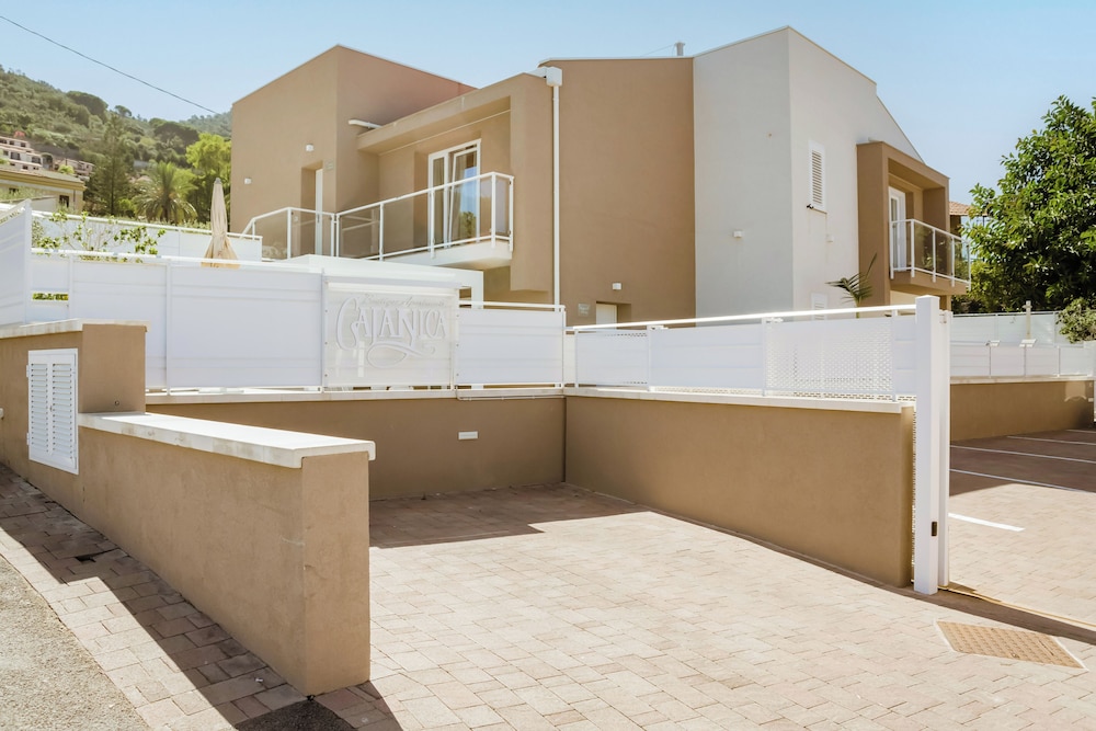 Hotiday Apartments Cefalù