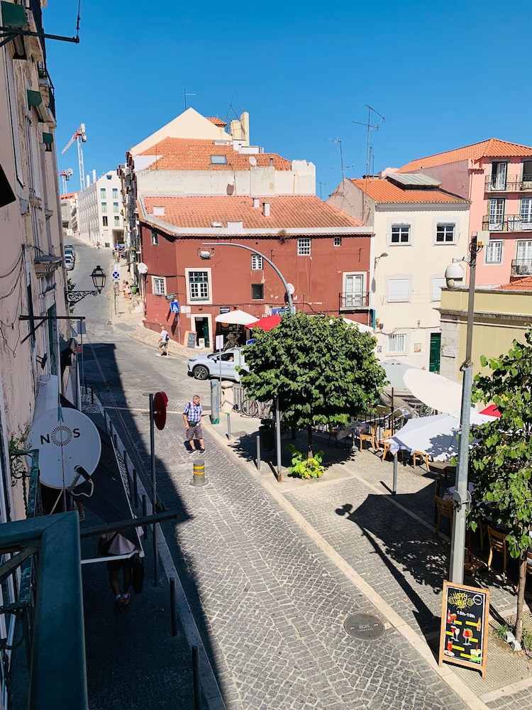 Modern Boutique Apartment in the Heart of Alfama