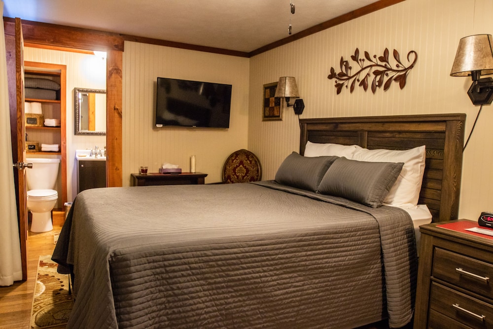 Hocking Hills Inn