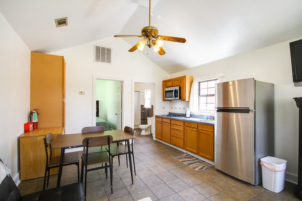 Biloxi Resort Cottage w/ Pool & Lake Access! view 4