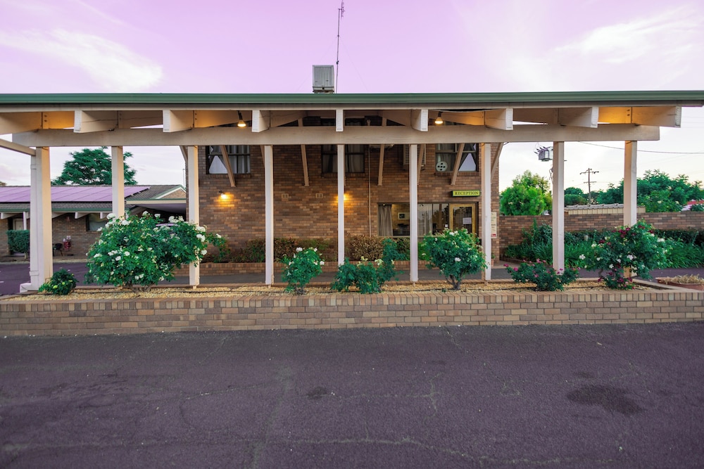 All Travellers Motor inn